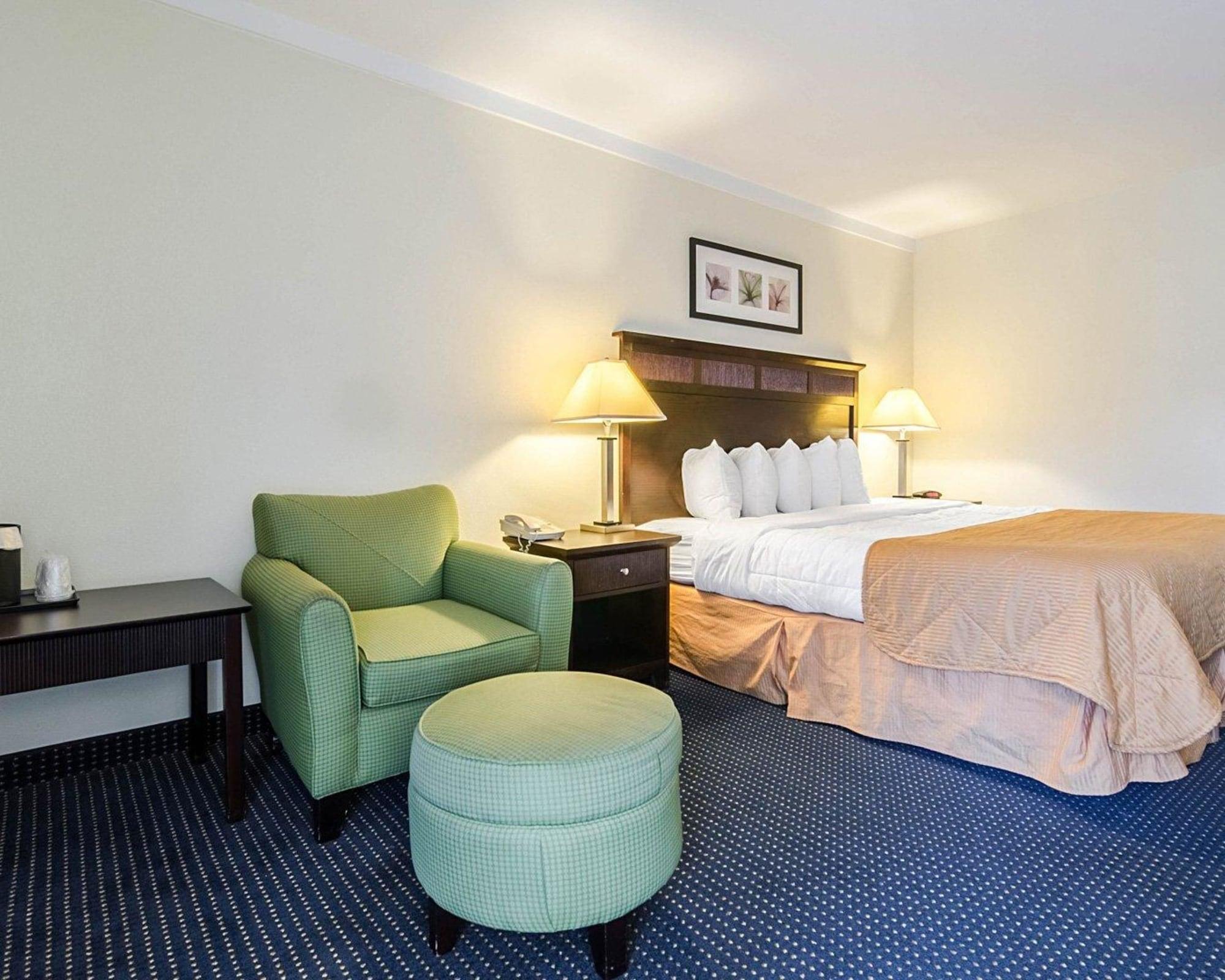 Rodeway Inn & Suites Williamsburg Central Extérieur photo