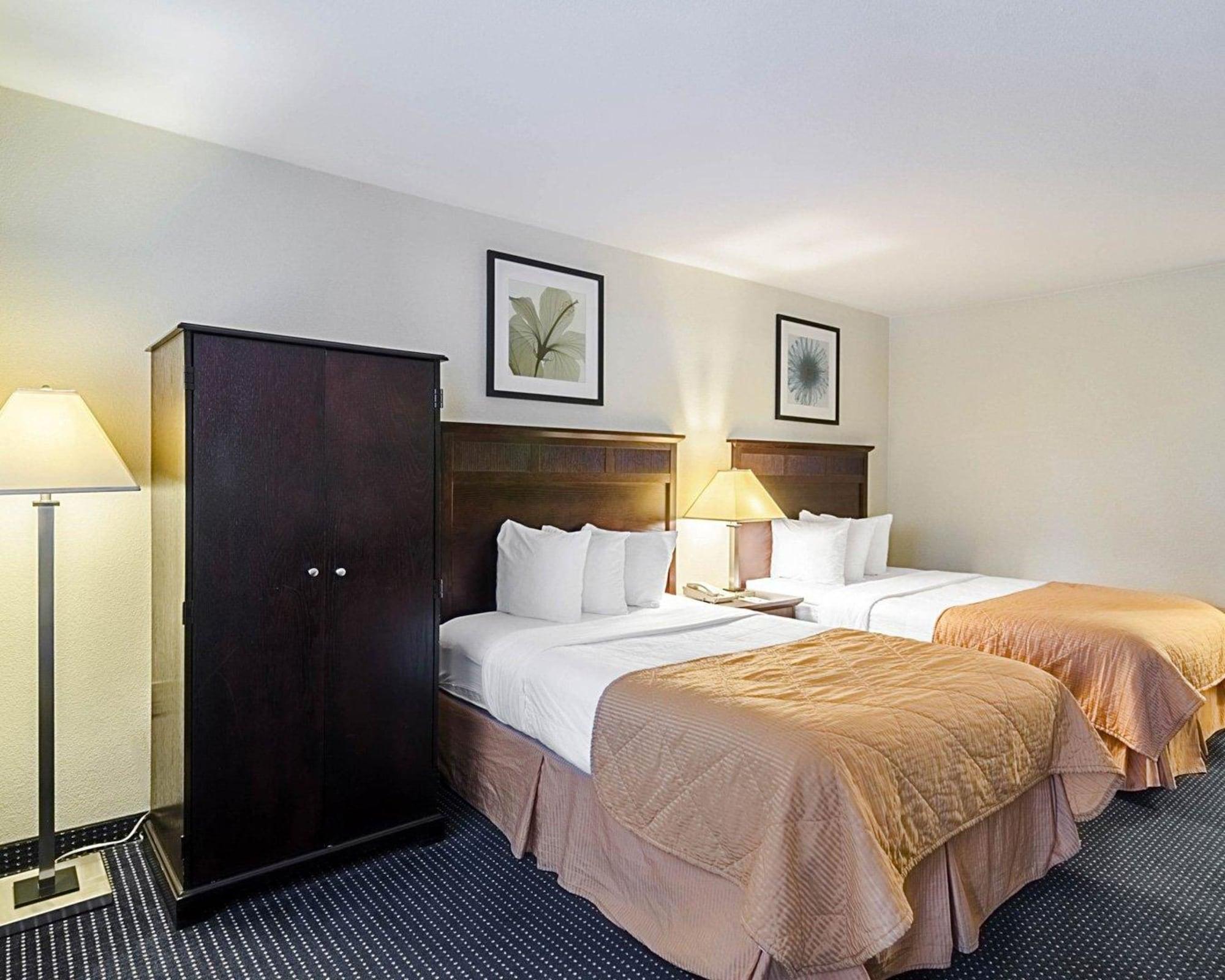 Rodeway Inn & Suites Williamsburg Central Extérieur photo