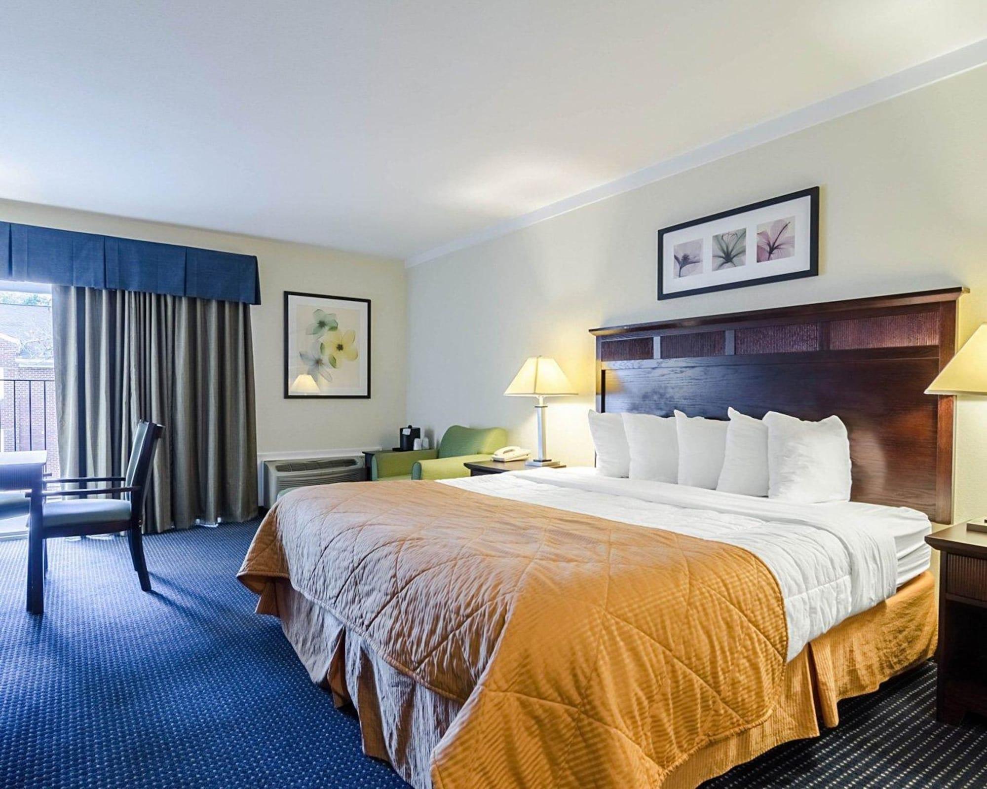 Rodeway Inn & Suites Williamsburg Central Extérieur photo