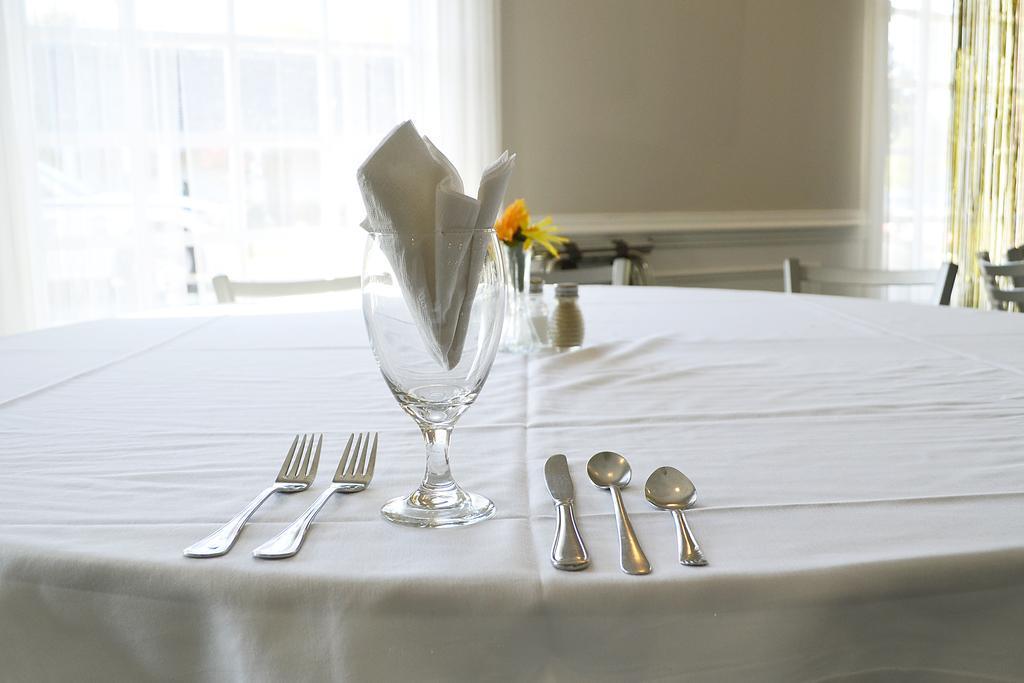 Rodeway Inn & Suites Williamsburg Central Extérieur photo