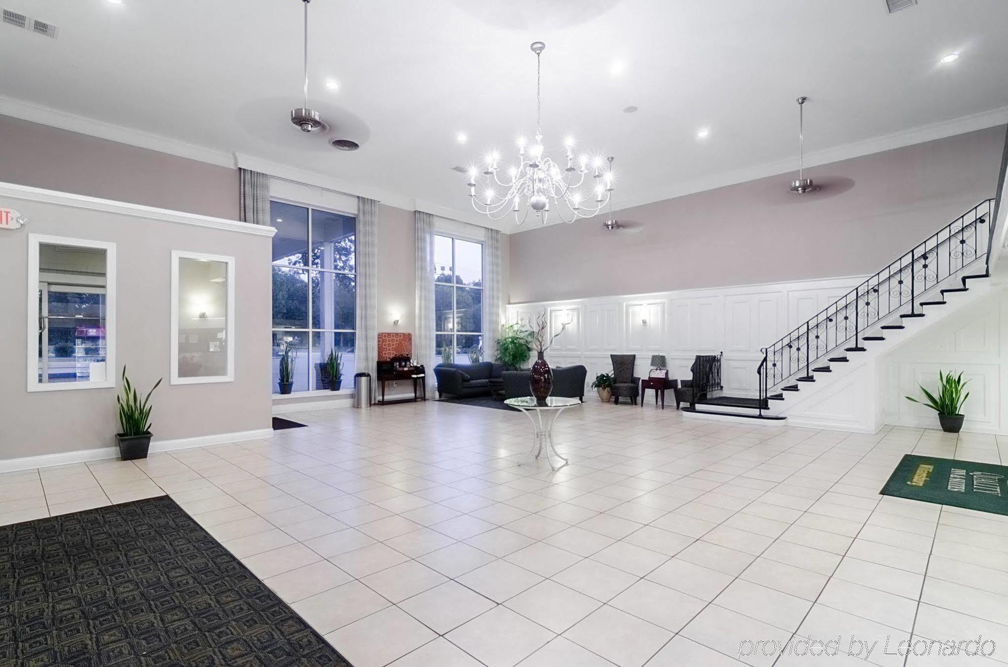 Rodeway Inn & Suites Williamsburg Central Extérieur photo