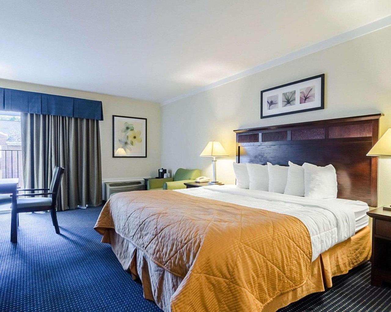 Rodeway Inn & Suites Williamsburg Central Extérieur photo